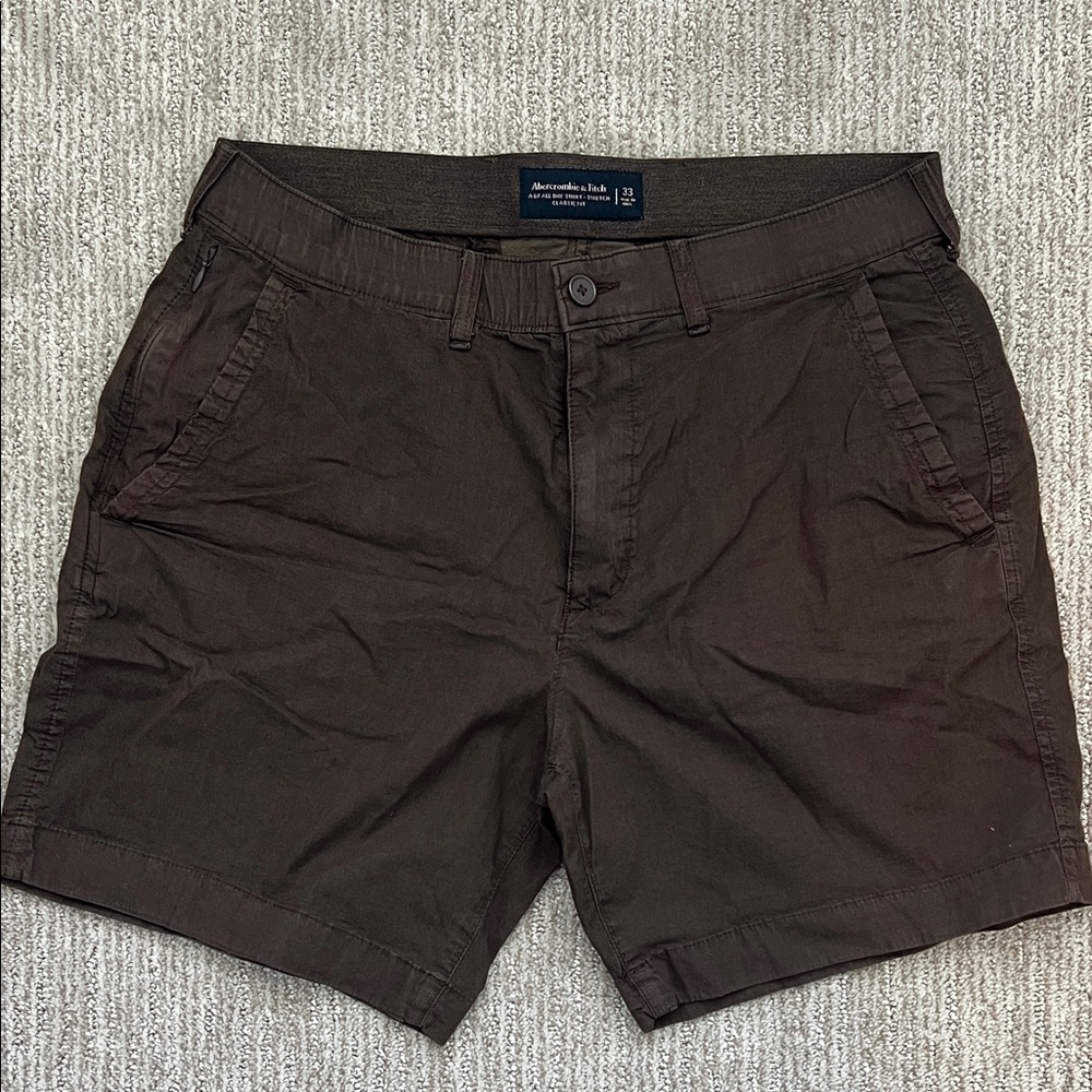 Abercrombie & Fitch Men's Chocolate Flat Front Shorts